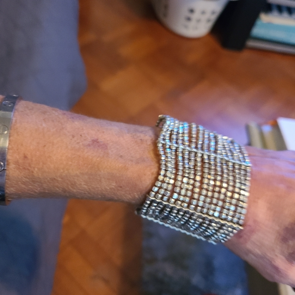 Costume bracelets (2) - Picture 2 of 4